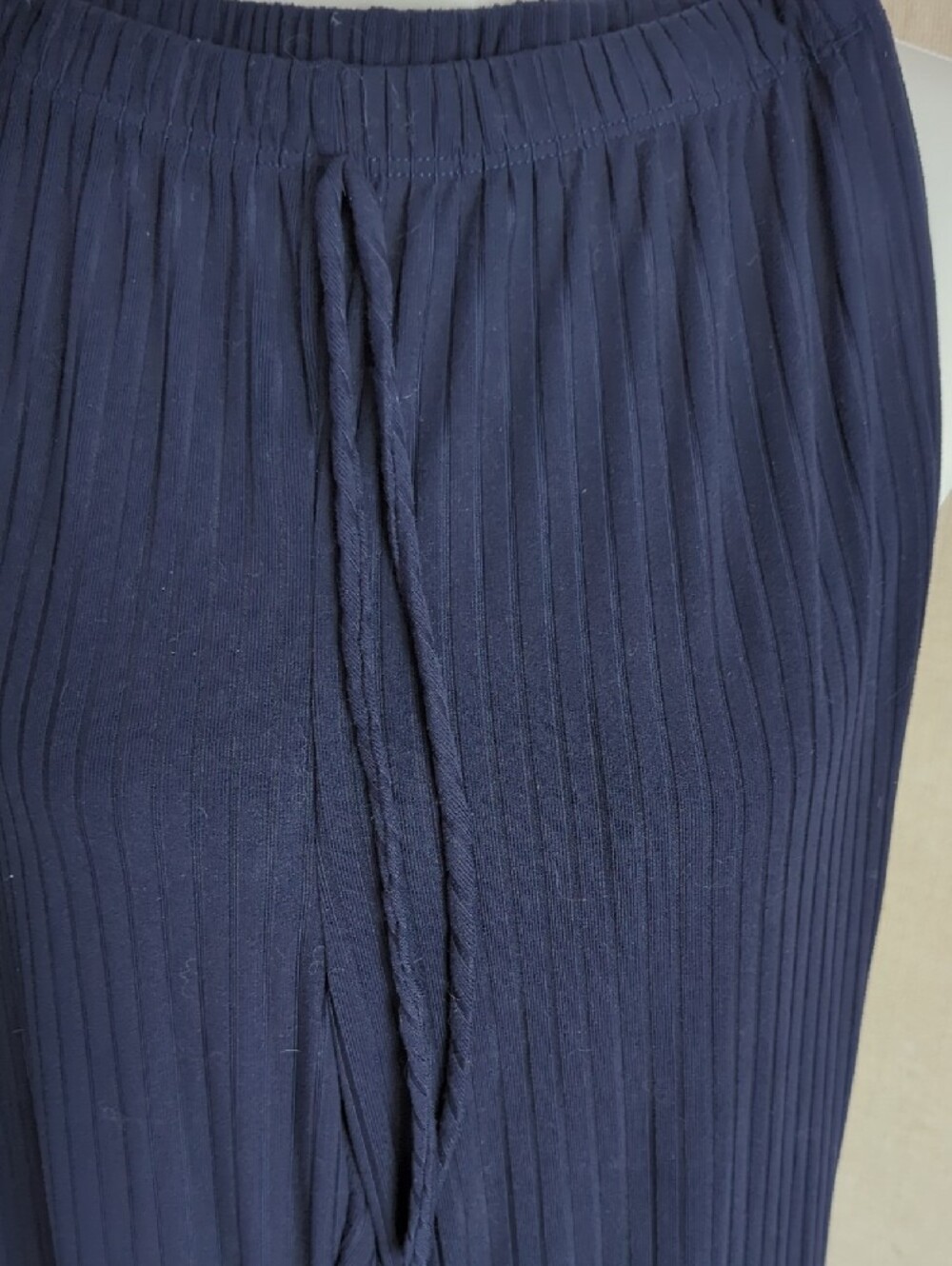 Two (2) Pair Of Alloy Apparel Navy & Burgundy Ribbed Stretch Pants - Picture 2 of 6